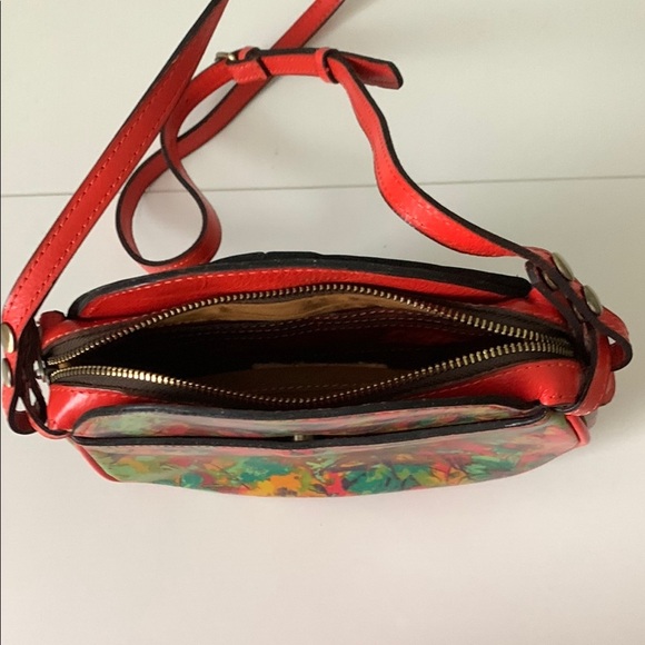 Patricia Nash Floral Crossbody - Picture 4 of 11